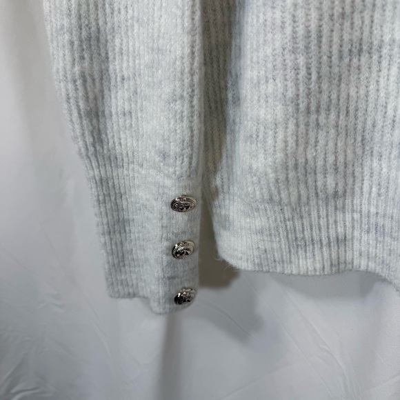 Unbranded Woman’s Soft Half Button Up White & Gray Sweater — Size Large - Picture 4 of 10